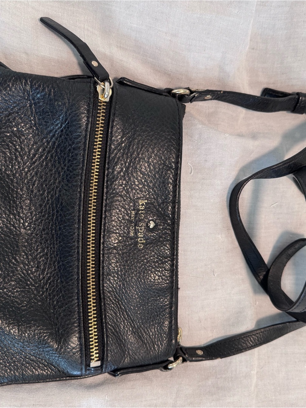 kate spade black leather pebble crossbody with gold hardware